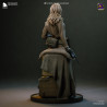 Figurine EVA - Metal Gear Solid Delta : L'espionne iconique dans une pose élégante et mystérieuse