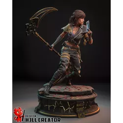 Profil de Sciel mettant en valeur la faux massive dans son dos et le halo arcane orné qui l'entoure.