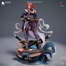 La reine des pirates de Bilgewater, figurine collector aux détails saisissants, chapeau emblématique et pose dynamique."