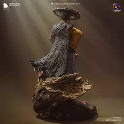 Abandonnée enfant dans les forêts d'Hokkaido, Atsu fut recueillie par une louve rousse aux yeux d'ambre