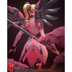 Pour les mains de soutien, les fans d'Angela Ziegler et les amoureux de belles pièces. La figurine Pink Mercy est enfin là