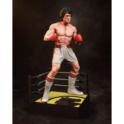 ocky Balboa en garde de boxe, prêt à monter sur le ring – figurine détaillée à personnaliser avec votre peinture.