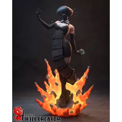 Cette vue de profil met en valeur la silhouette élancée de Reze et révèle des détails essentiels de sa transformation.