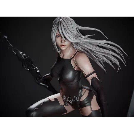 A2 NieR Automata, la gerrière futuriste se dresse victorieusement au‑dessus de machines vaincues,