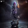 Tali’Zorah nar Rayya Mass Effect — Pose dynamique violette avec épée dorée, pistolet et socle débris mécaniques
