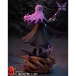Fern (Frieren : Beyond Journey's End) aux Papillons Magiques