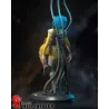Vue arrière de la figurine Motoko Kusanagi – câbles torsadés et détails de l'équipement cyberpun