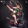 Cammy White en plein coup de pied dynamique — figurine résine haute précision à peindre, sculptée par Lora Kolori