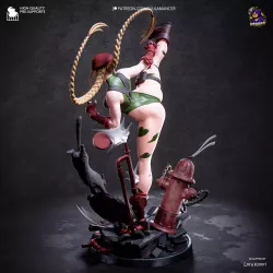 Les célèbres tresses blondes de Cammy sculptées avec un réalisme exceptionnel. Chaque mèche est finement détaillée