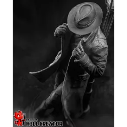 Spider-Man Noir incarne l'élégance sombre du polar américain.