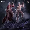 La figurine vous sera livrée en deux versions. A vous de choisir la tenue