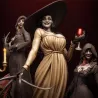 Une mise en scène sombre et luxueuse pour célébrer Lady Dimitrescu et ses filles.