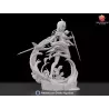 Vue de 3/4 de la figurine Skirk, avec sa pose aérienne, ses deux lames et son socle détaillé.