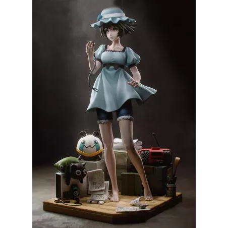 Vue principale de la figurine de Mayuri Shiina, représentée au cœur d’un diorama rétro inspiré de Steins;Gate.