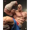 Figurine Sagat à peindre, gros plan visage et cicatrice thoracique, détail musculature résine
