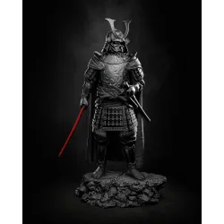 Détail sculpté du dragon et des vagues sur le plastron de la figurine Darth Vader Samouraï