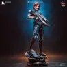 Profil dynamique de la figurine mettant en valeur les lignes fluides de la combinaison de l'Alliance