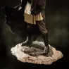 Des finitions haute précision jusqu'au socle. Zoom sur les textures des bottes et de la base rocheuse texturée.