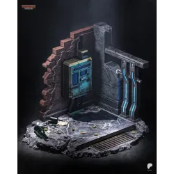 Focus sur le socle industriel. Un décor cyberpunk-noir composé d'un mur de briques usé.