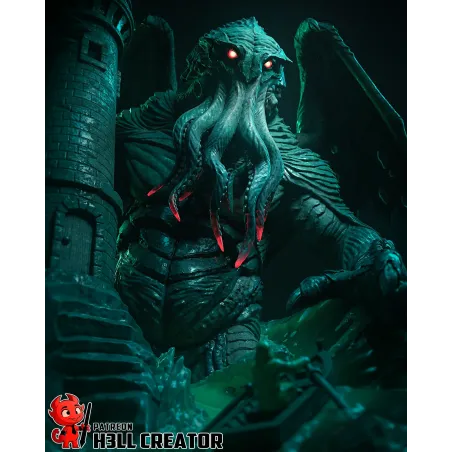 Cthulhu surgit des pages d'un grimoire ancien dans une composition pyramidale saisissante.